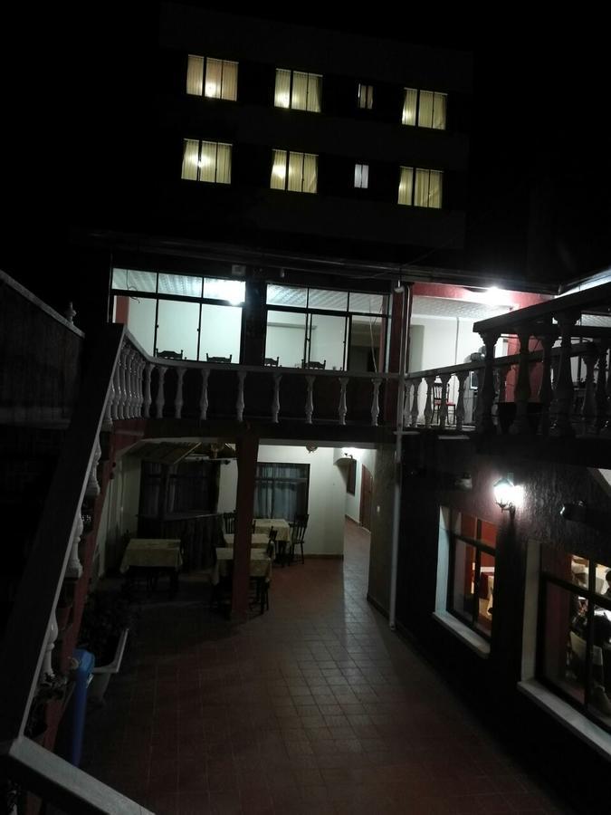 Vargas Hotel トゥピサ エクステリア 写真